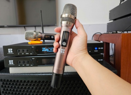 Micro KTreasure GS200 cho karaoke