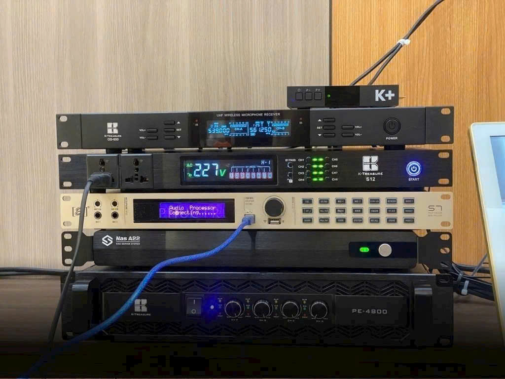 dich-vu-chinh-am-thanh-dan-karaoke-tai-nha-6