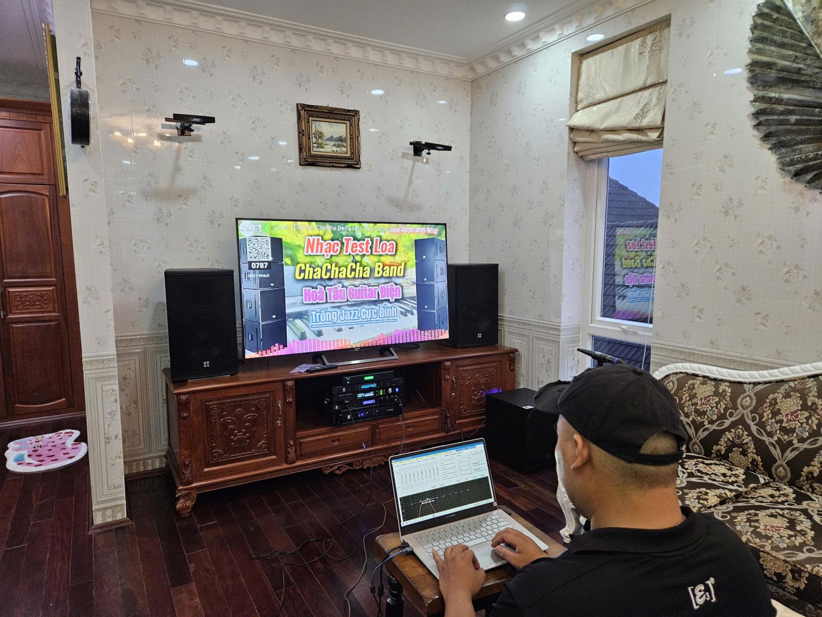 dich-vu-chinh-am-thanh-dan-karaoke-tai-nha-4